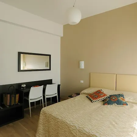 Honey 3* Roma