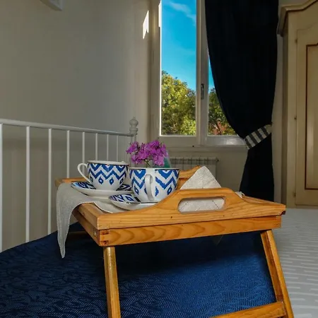 Azzurra Apartment