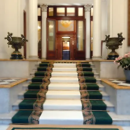 Giulio Cesare Hotel 4*