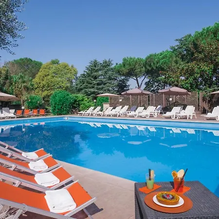 Quality Rouge Et Noir Hotel 4*