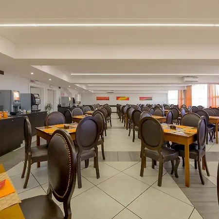 Hotel Quality Rouge Et Noir 4*