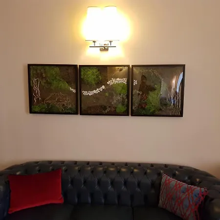 Kennedy Hotel 3*