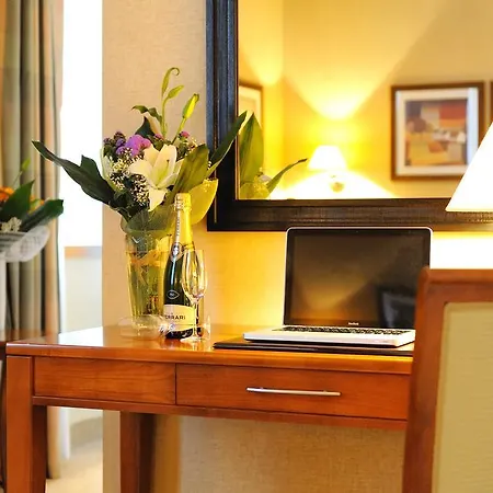 Hotel Lh Lloyd