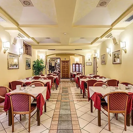 Al Manthia - Gruppo Trevi 4* Rome