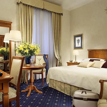 Empire Hotel