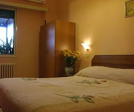 Domus Mea Hotel 3*