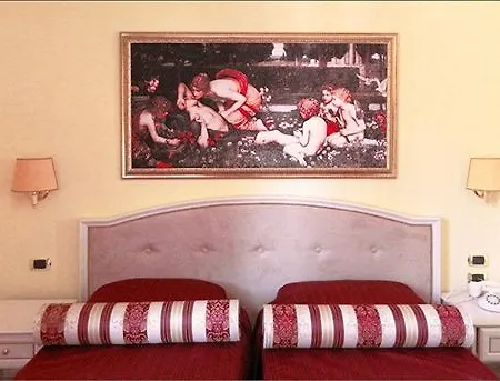בית הארחה Relais Frattina 2*