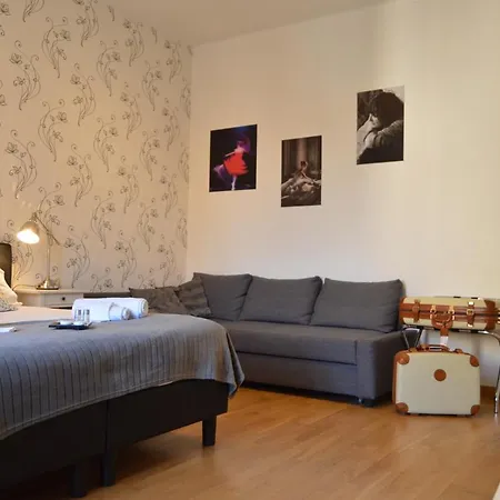 Blue Star Luxury San Giovanni - Colosseo Apartment Rome