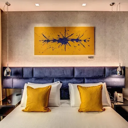 Prassede Palace Hotel 4*