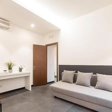 Guest house Lombardia40 Luxury 2*