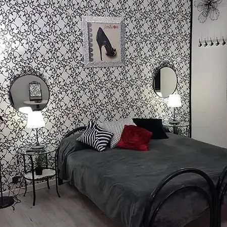 Bed & Breakfast La Finestra Di Fronte Roma