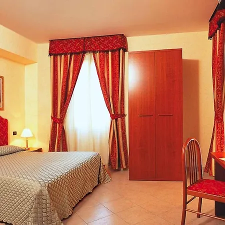 Stromboli Hotel 3*