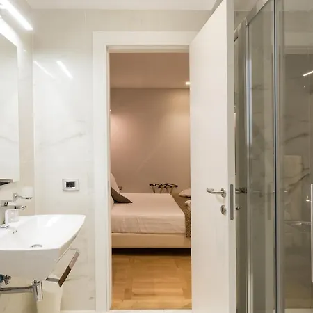 Floris Hotel 3*