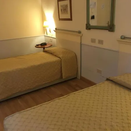 Delle Vittorie 3*