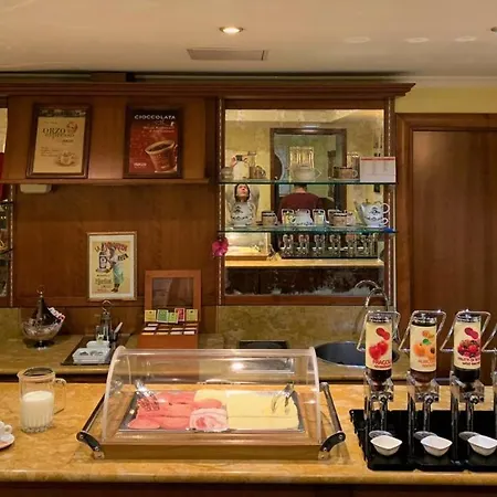 Hotel Stromboli Roma