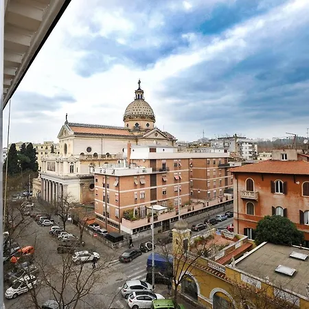 Domus Castroni Pompeo Magno 3* Рим