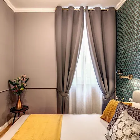 Hotel Tree Charme Parliament Boutique