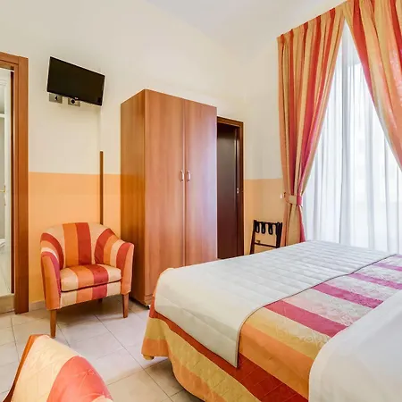 Domus Carmelitana Hotel 3*