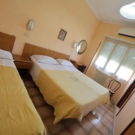 Hotel Domus Mea 3*