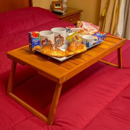 Luxury H 2000 Bed & Breakfast 3*