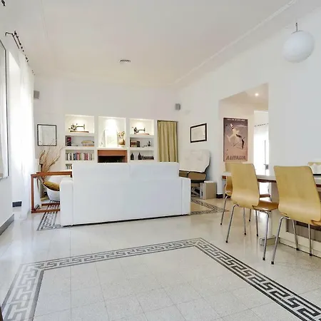 Clementina Apartment