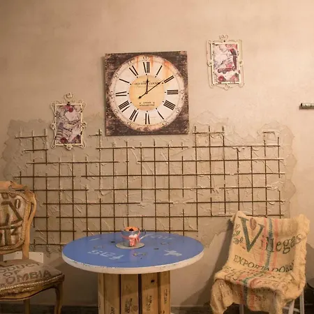 Mancini Shabby House Guest house