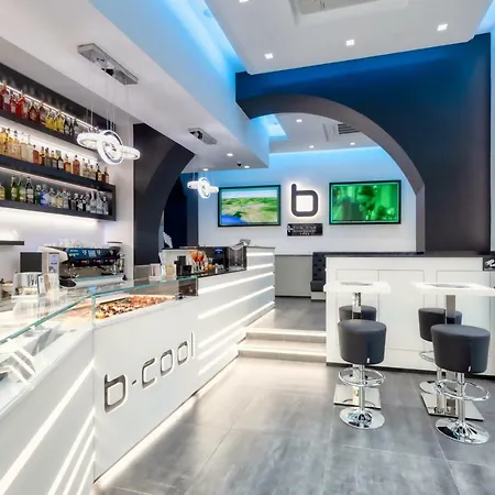 The One Boutique & (adults Only) 4*