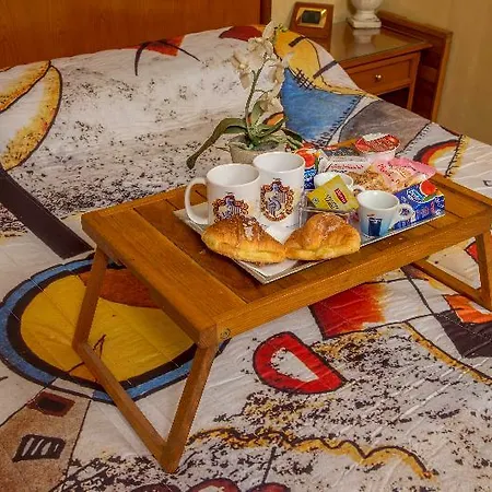 Luxury H 2000 Bed & Breakfast