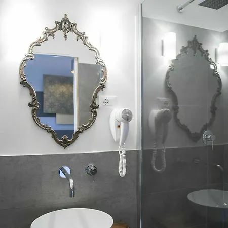 Guest House 2*