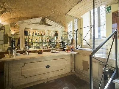 Donatello Hotel 3*