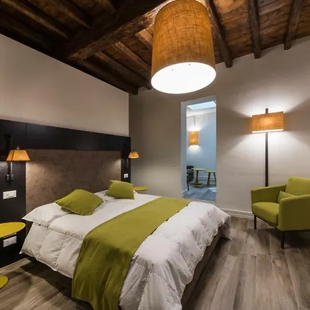 Dolcevita Apartment *