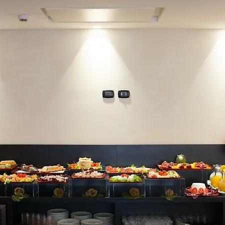 Floris Hotel