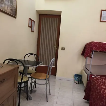 Bed & Breakfast Blue Whale *