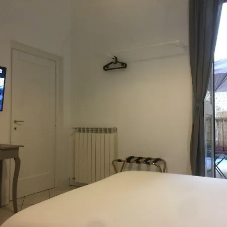 Smoorooms Ostiense Guest house