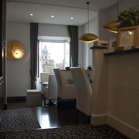 Bed & Breakfast Relais La Maison De Luxe Roma