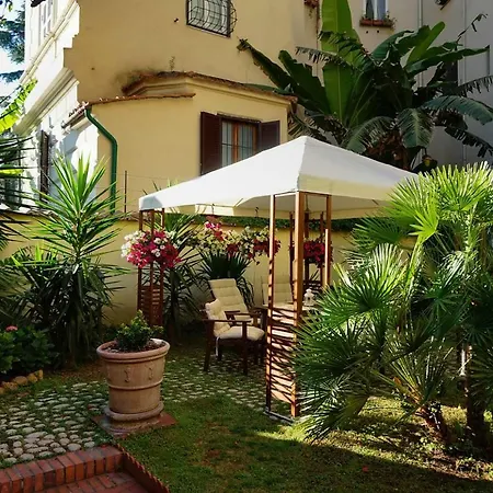 Green Hotel Hotel