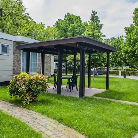 Flaminio Village Park Campsite