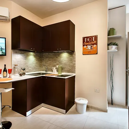 Grazioli Guest house 3*