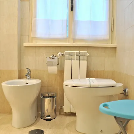 Aurelia 429 Fine Town House 2*