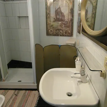 Bed & Breakfast Abitazione Pigneto 3*