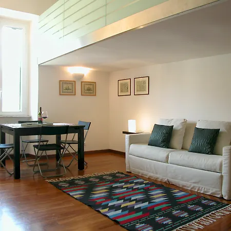 Rent In - Vatican Apartment *