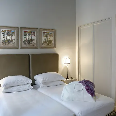Crossing Condotti Guest house Rome