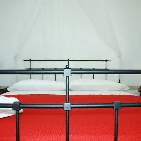 Bed & Breakfast Salotto Piramide 3*