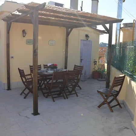 Daire San Peter Raffy's House Roma