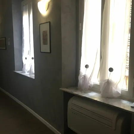 Domizia Floor Guest house 3*