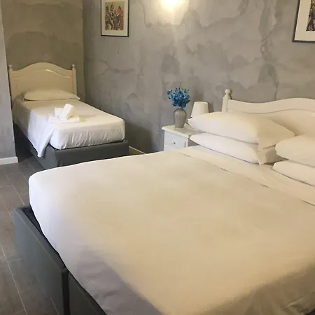 Domizia Floor 3* Rome