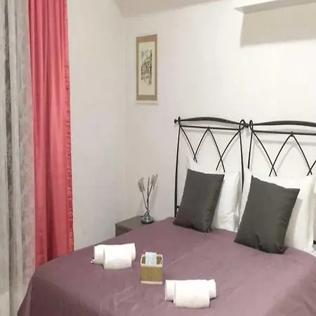 Affittacamere Suites Holiday Rooms *