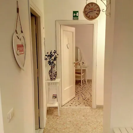 Sergio Tourist Rental Close Tiburtina Station Guest house 3*