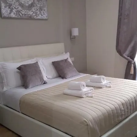 Vatican Comfort Suites Guest house 2*