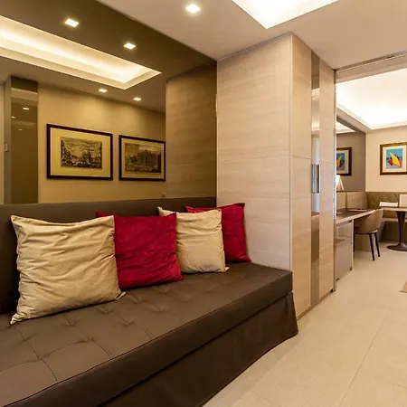 Ξενοδοχείο Harry's Bar Trevi & Restaurant 5*